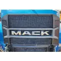 Mack Anthem Grille thumbnail 2