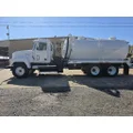 Mack CHU613 Complete Vehicle thumbnail 1