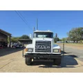 Mack CHU613 Complete Vehicle thumbnail 2