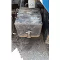 Mack RD685S Battery Box thumbnail 2