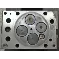 Mercedes OM460LA Cylinder Head thumbnail 7