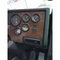 PETERBILT 320 GAUGE CLUSTER thumbnail 1