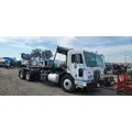 PETERBILT 320 Vehicle For Sale thumbnail 2