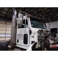 PETERBILT 335 CAB thumbnail 2