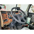 PETERBILT 335 CAB thumbnail 4