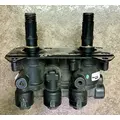 PETERBILT 384 Air Brake Dash Valve thumbnail 3