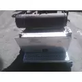 PETERBILT 384 BATTERY BOX thumbnail 1