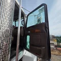 PETERBILT 385 Cab thumbnail 5