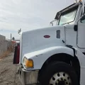PETERBILT 385 Hood thumbnail 2