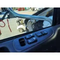 PETERBILT 386 2005-2015 DOOR ASSEMBLY, FRONT thumbnail 4