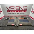 PETERBILT 386 Trim Panel, Front Door thumbnail 1