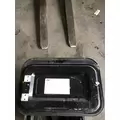 PETERBILT 387 Back Glass thumbnail 5