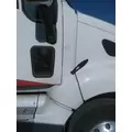 PETERBILT 387 COWL thumbnail 1