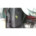 PETERBILT 387 FUSE BOX thumbnail 1