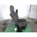PETERBILT 387 SEAT, FRONT thumbnail 4