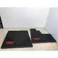 PETERBILT 388 Floor Mat thumbnail 1