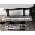 PETERBILT 536 CAB STEP thumbnail 1