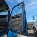 PETERBILT 567 Door Assembly, Front thumbnail 2