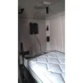 PETERBILT 567 Sleeper thumbnail 4