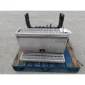 PETERBILT 579 BATTERY BOX thumbnail 4