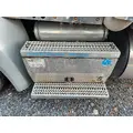 PETERBILT 579 BATTERY BOX thumbnail 1