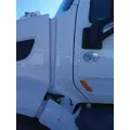 PETERBILT 579 COWL thumbnail 1