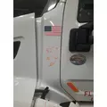 PETERBILT 579 COWL thumbnail 1