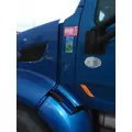 PETERBILT 579 COWL thumbnail 1