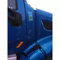 PETERBILT 579 COWL thumbnail 1