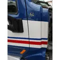 PETERBILT 579 COWL thumbnail 1