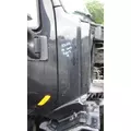 PETERBILT 579 COWL thumbnail 1