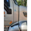 PETERBILT 579 COWL thumbnail 1