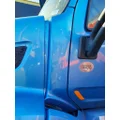 PETERBILT 579 COWL thumbnail 1