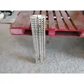 PETERBILT 579 DECK (CATWALK) STEP thumbnail 2