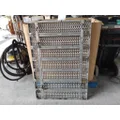 PETERBILT 579 DECK (CATWALK) STEP thumbnail 3