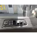 PETERBILT 579 DOOR ASSEMBLY, FRONT thumbnail 3