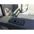 PETERBILT 579 DOOR ASSEMBLY, FRONT thumbnail 3