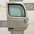 PETERBILT 579 Door Assembly, Front thumbnail 6