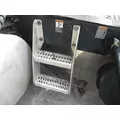 PETERBILT 579 FRAME STEP thumbnail 1