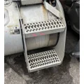 PETERBILT 579 FRAME STEP thumbnail 1