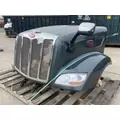 PETERBILT 579 Hood thumbnail 1