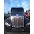 PETERBILT 579 Hood thumbnail 1