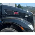 PETERBILT 579 Hood thumbnail 1