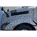 PETERBILT 579 Hood thumbnail 3