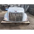 PETERBILT 579 Hood thumbnail 2