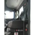 PETERBILT 579 SEAT, FRONT thumbnail 2