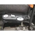 PETERBILT 579 SEAT, FRONT thumbnail 2
