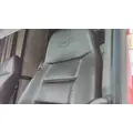 PETERBILT 579 SEAT, FRONT thumbnail 4