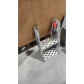 PETERBILT 579 Step thumbnail 2