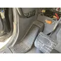 Peterbilt 579 Dash Assembly thumbnail 1